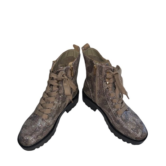 NWOT- Guess Fearne Lug Sole Glitter Gold combat Boots - Picture 2 of 14